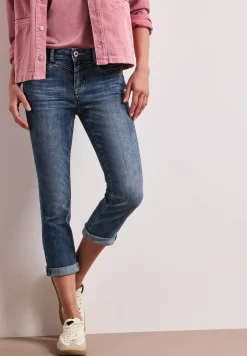 7/8 Slim Leg jeans in casual fit