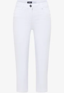 3/4 Slim Leg jeans in Slim Fit