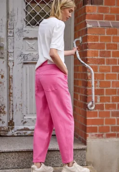 Barrel leg jeans in Loose Fit