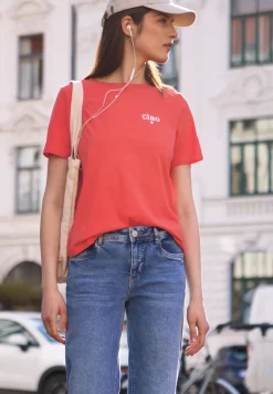 Basic Shirt met gedetailleerde print