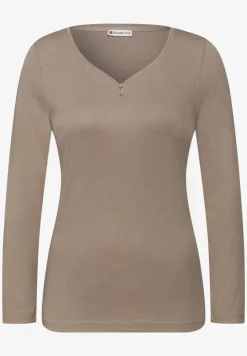 Basic shirt met knoopdetail