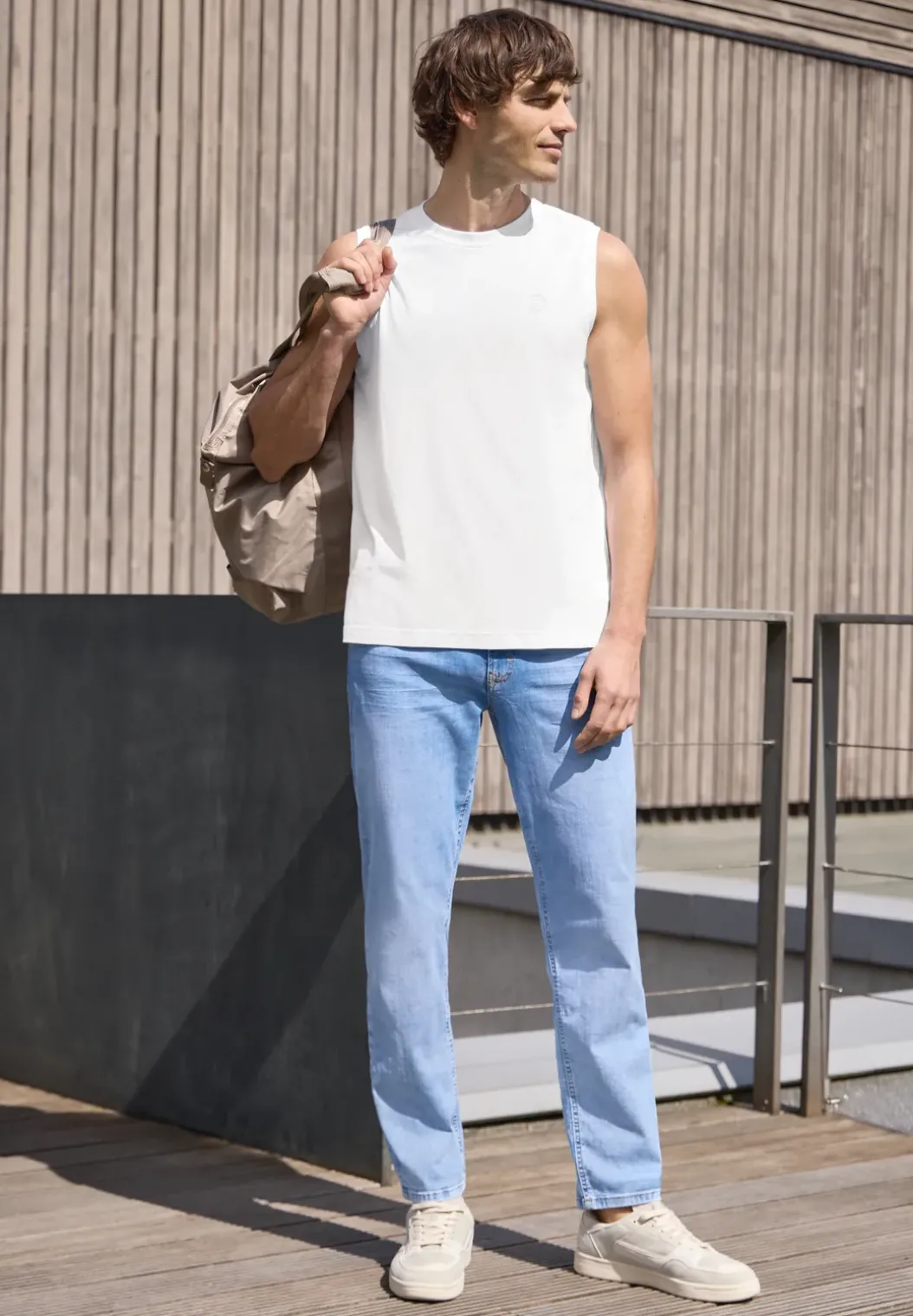 Basic tanktop met ronde hals