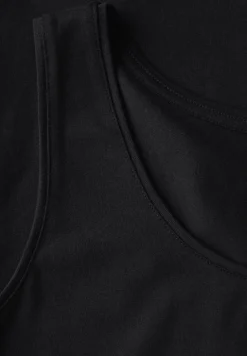 Basic top in effen kleur