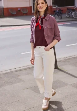 Basic Shirt met gedetailleerde print