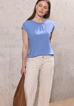 Basic shirt met rimpels