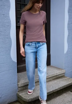 Basic Shirt met ronde hals en korte mouwen