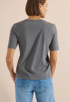 Basic Shirt met V-hals