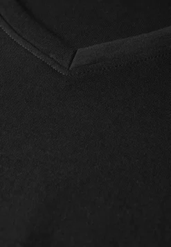 Basic shirt met V-hals