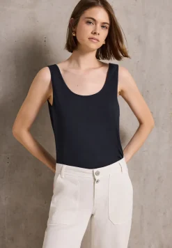 Basis jersey top