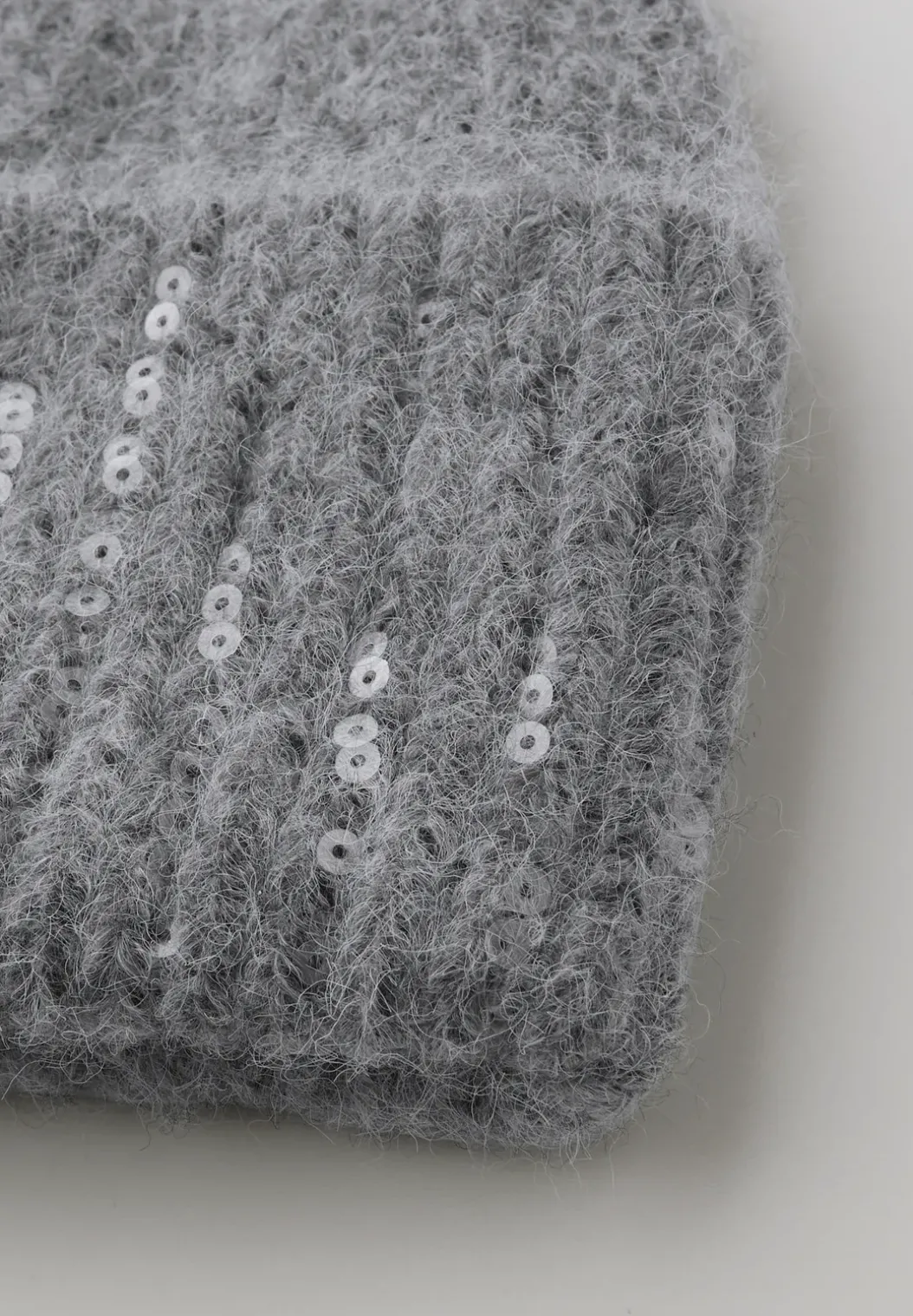 Beanie met pailletten