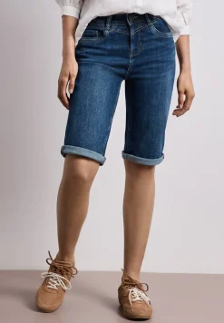 Bermuda met Slim Legs en omgeslagen detail