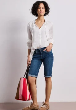 Bermuda met Slim Legs en omgeslagen detail