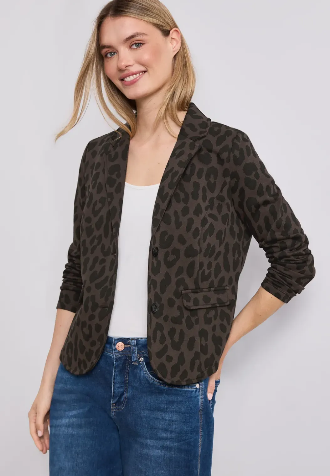 Blazer met reverskraag en leopatroon
