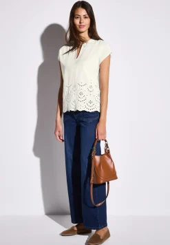 Blouse met borduursel
