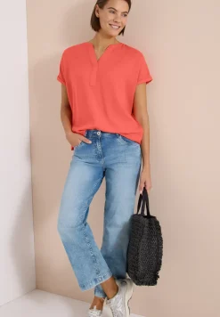Blouse met korte mouwen en gespleten hals