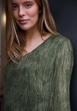 Blouse met lange mouwen en V-hals in chiffon