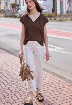 Blouse met losse schouders en gespleten hals