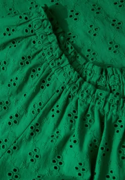 Blouse met oogjesborduursel