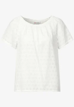 Blouse met oogjesborduursel