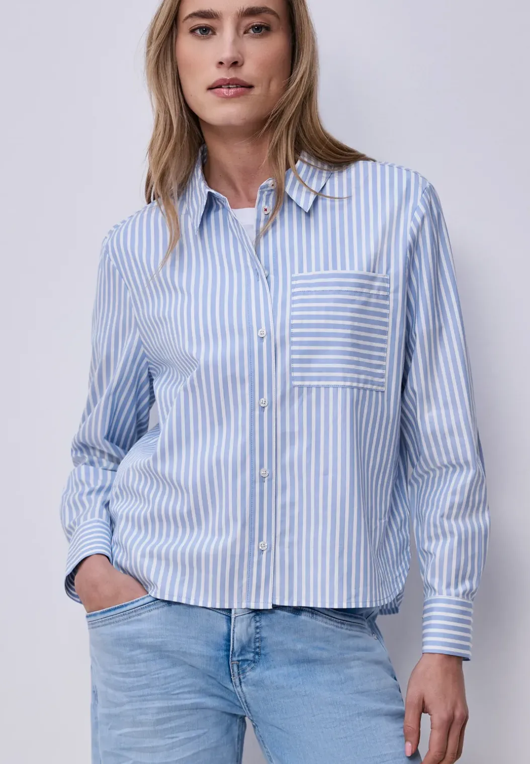 Blouse met overhemdkraag en rugprint