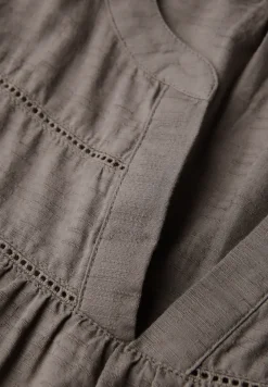 Blouse met tape details