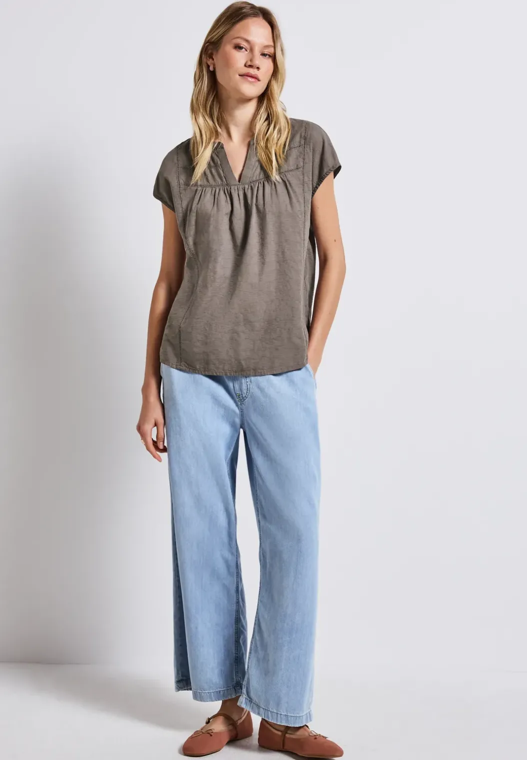 Blouse met tape details