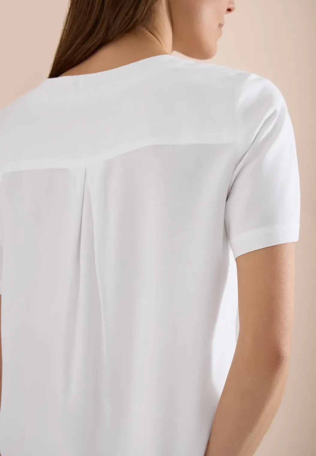 Blouse shirt met V-hals en knoop