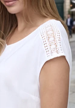 Blouse shirt met V-hals en kant