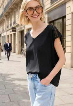 Blouse shirt met V-hals en kant