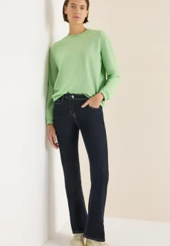 Blouse met gesmockte halslijn