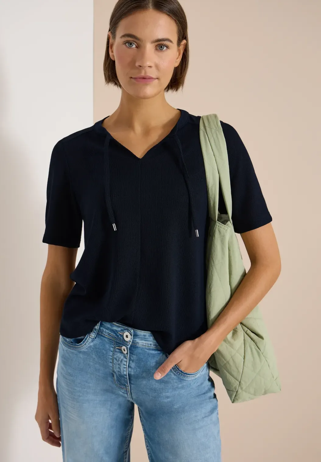 Blouse met korte mouwen, gespleten hals en linten