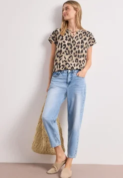 Blouseshirt met gespleten hals en smokdetail