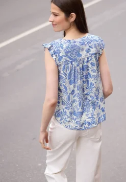 Blousetop met gespleten hals en volants