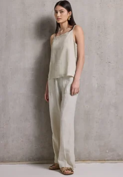Blousetop met knoopdetail