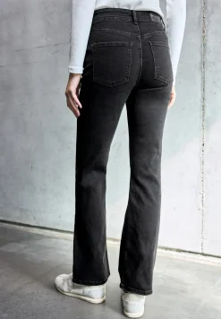 Bootcut jeans