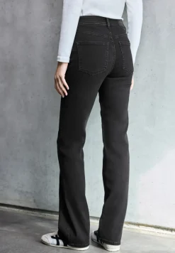 Bootcut jeans