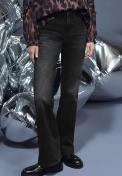 Bootcut jeans
