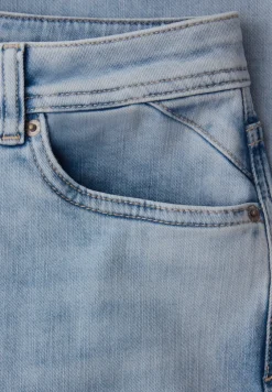 Bootcut jeans