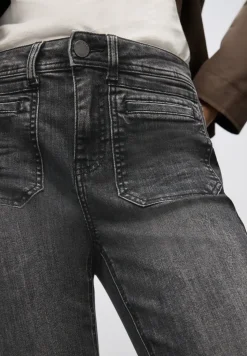 Bootcut jeans
