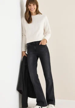 Bootcut jeans