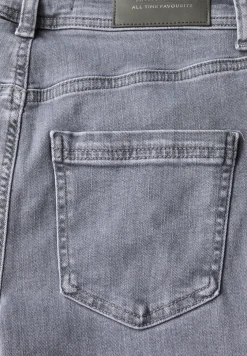 Bootcut jeans
