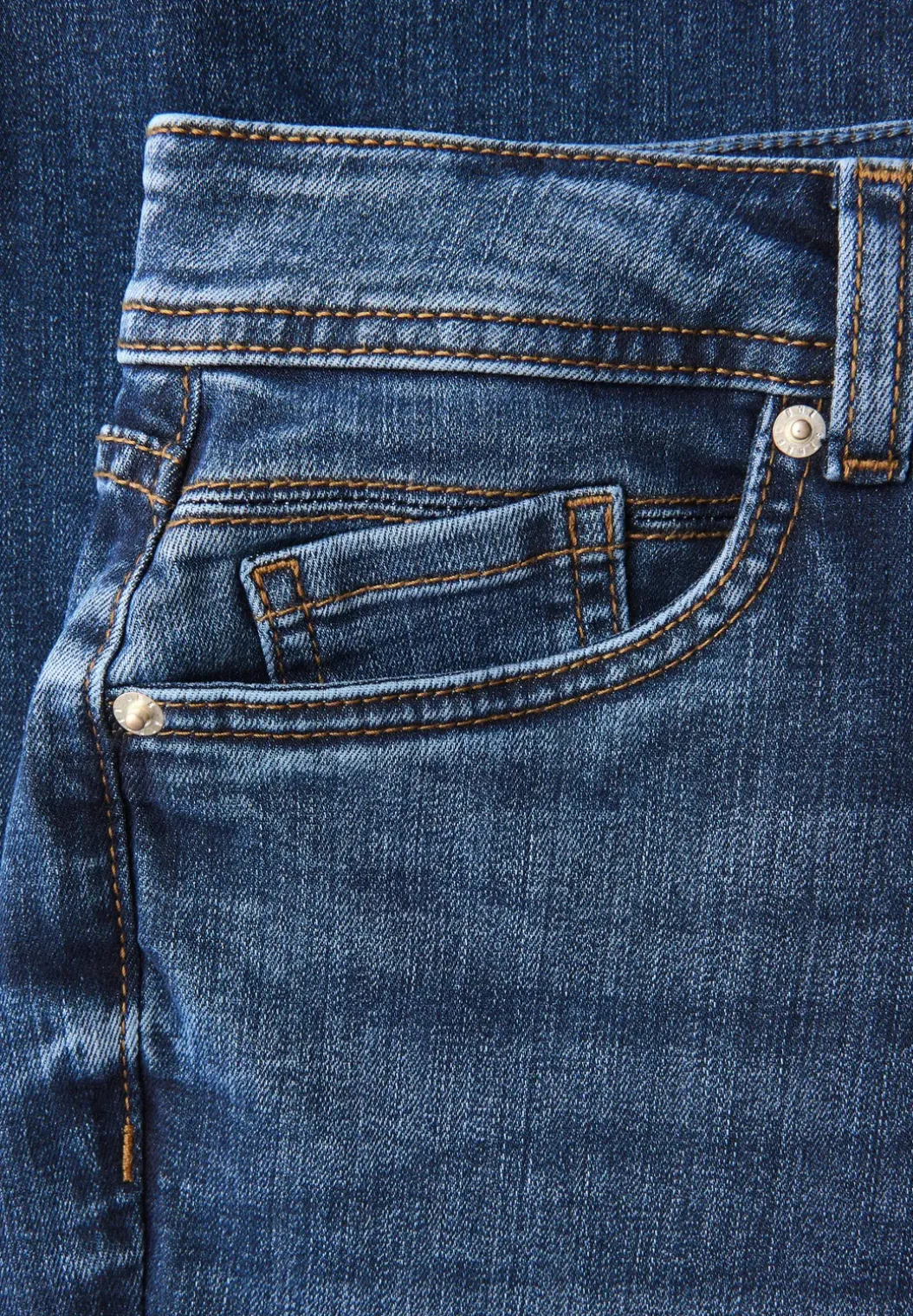 Bootcut jeans
