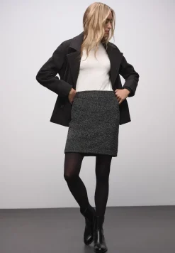 Bouclé rok