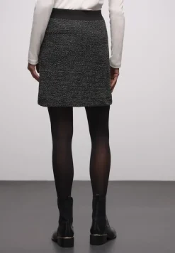 Bouclé rok
