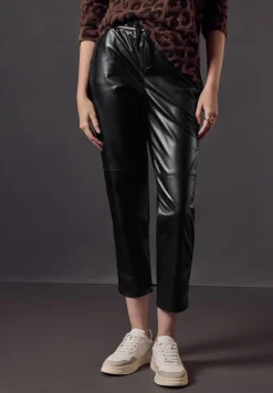 Broek in lederlook