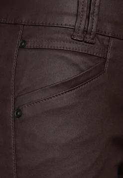 Broek met coating