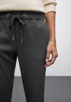 Broek met galonstrepen