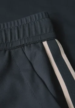 Broek met galonstrepen