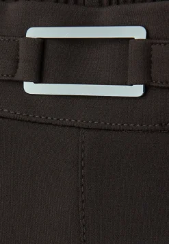Broek met rechte pijpen en details