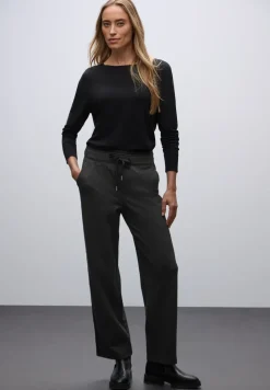 Broek met rechte pijpen en tape